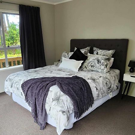 Woodbury Farm Bed and Breakfast Takanini Buitenkant foto